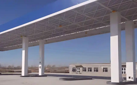 白银钢结构加油站罩棚_螺栓球网架_挑檐_形象柱!